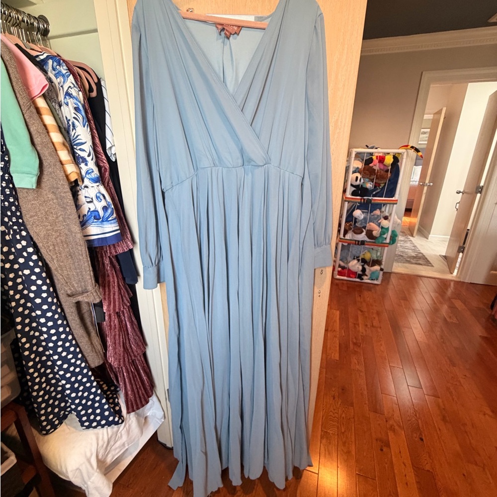 Elegant Light Blue Long Sleeve Maxi Dress
